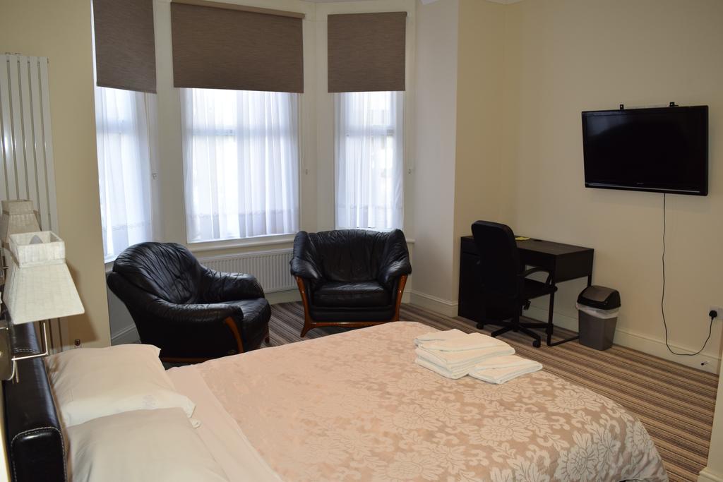 Heatherbank Guest House Барнет Экстерьер фото