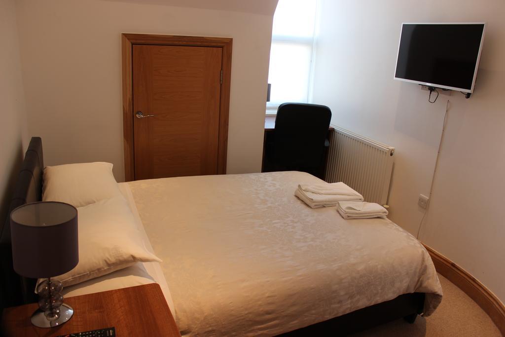 Heatherbank Guest House Барнет Экстерьер фото